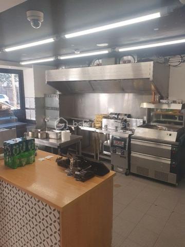 Local d activites de 70 m²