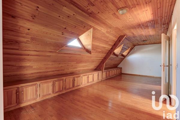 Maison 6 pièces de 147 m² à Le Grand-Quevilly (76120)