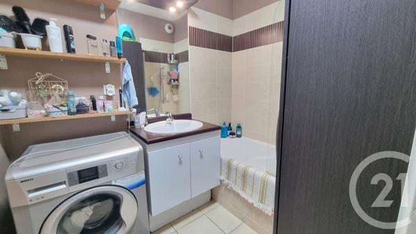 Appartement F3 à vendre  3 pièces - 75,74 m2 ST OUEN L AUMONE - 95