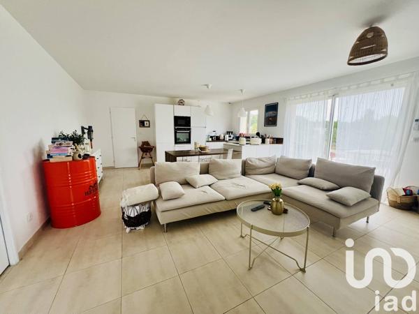 Maison à vendre 4 pièces 92 m² Villemoustaussou
