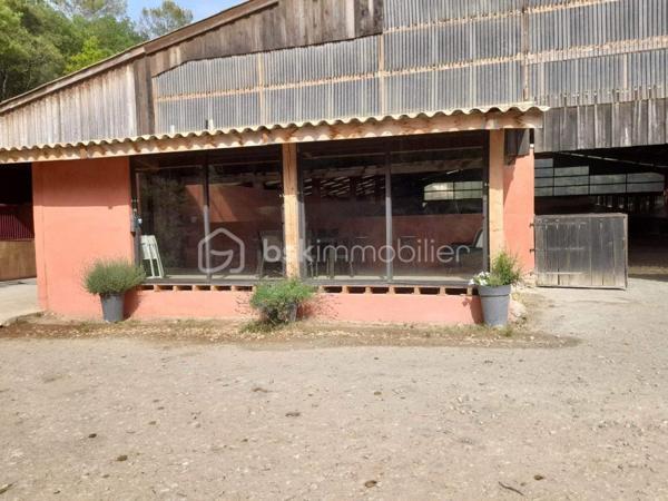 Propriete equestre de 165 m²