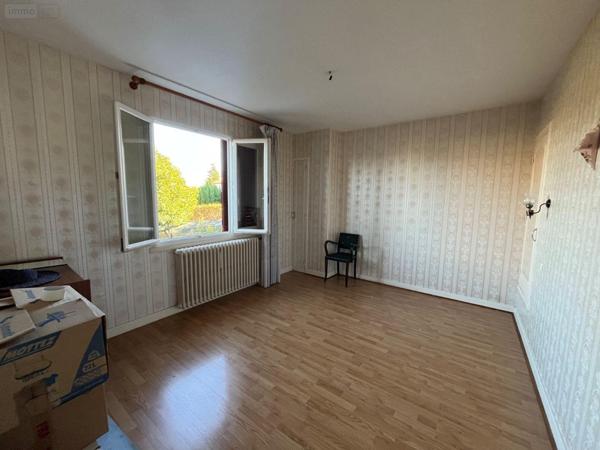 Maison de ville à vendre à Montceau-les-Mines en Saône-et-Loire (71300), ref : 063/1465   
Bellevue