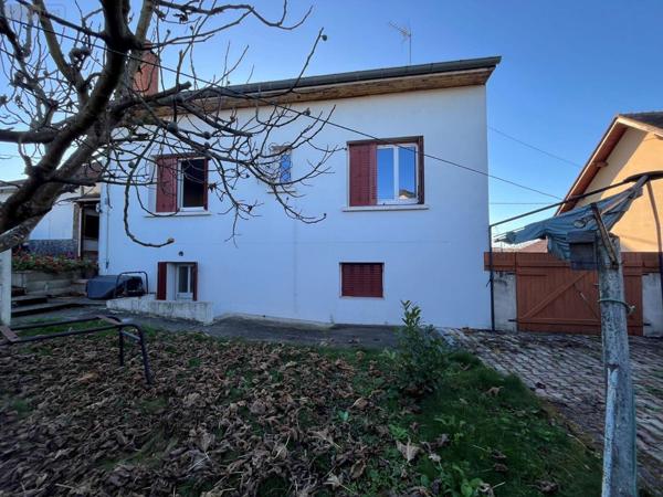 Maison de ville à vendre à Montceau-les-Mines en Saône-et-Loire (71300), ref : 063/1465   
Bellevue