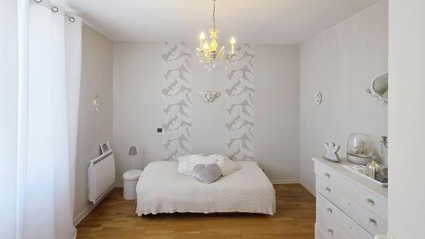 Corenc Montfleury très jolie maison années 30 entièrement rénovée.