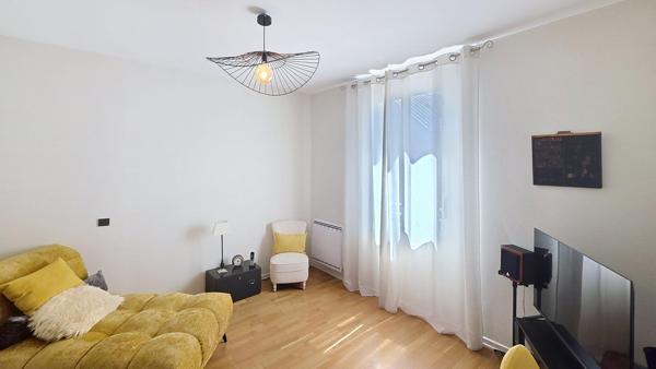 Corenc Montfleury très jolie maison années 30 entièrement rénovée.