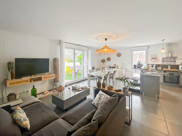 Magnifique T4 de 82m2 en dernier étage avec terrasse d'exception de 51 m² 13013 Marseille