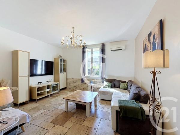 Maison à vendre  4 pièces - 146,77 m 2   SALIN DE GIRAUD  - 13