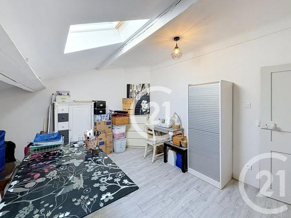 Maison à vendre  4 pièces - 146,77 m 2   SALIN DE GIRAUD  - 13