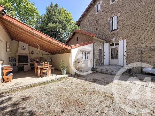 Maison à vendre  4 pièces - 146,77 m 2   SALIN DE GIRAUD  - 13