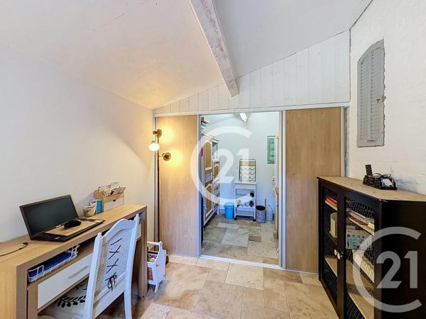 Maison à vendre  4 pièces - 146,77 m 2   SALIN DE GIRAUD  - 13