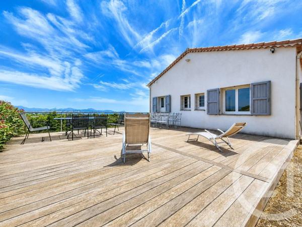 Maison à vendre  7 pièces - 161,40 m 2   FREJUS  - 83