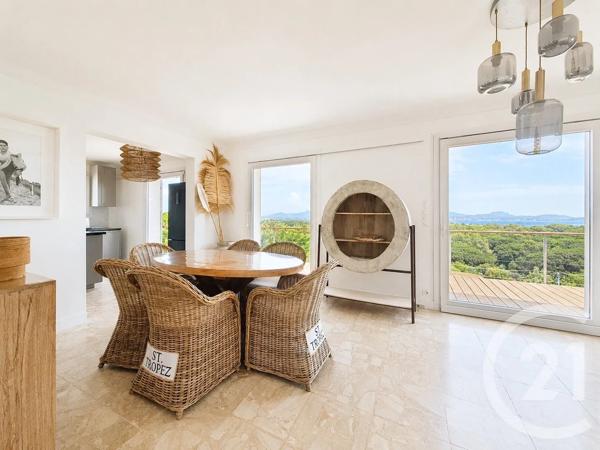 Maison à vendre  7 pièces - 161,40 m 2   FREJUS  - 83