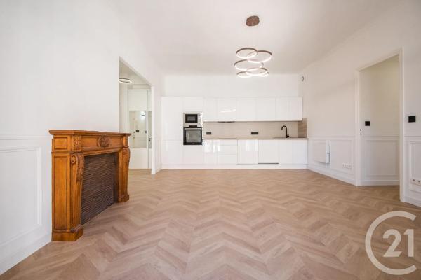 Appartement F3 à vendre  4 pièces - 64,66 m 2   NICE  - 06