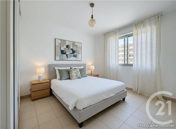 Appartement à vendre  3 pièces - 62,70 m 2   CANNES LA BOCCA  - 06