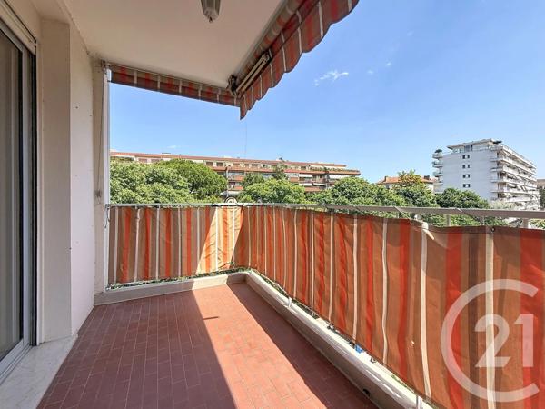 Appartement à vendre  3 pièces - 62,70 m 2   CANNES LA BOCCA  - 06