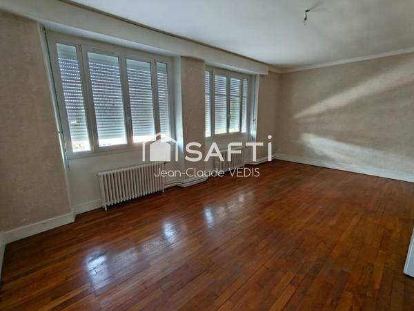 Immeuble en très bon état ,bien situé .