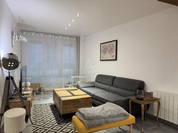 Maison de ville  Centre de Barbezieux  146 m²