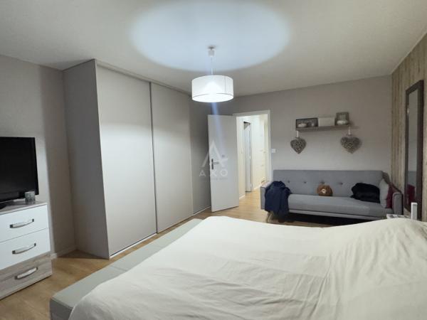 Maison de ville  Centre de Barbezieux  146 m²