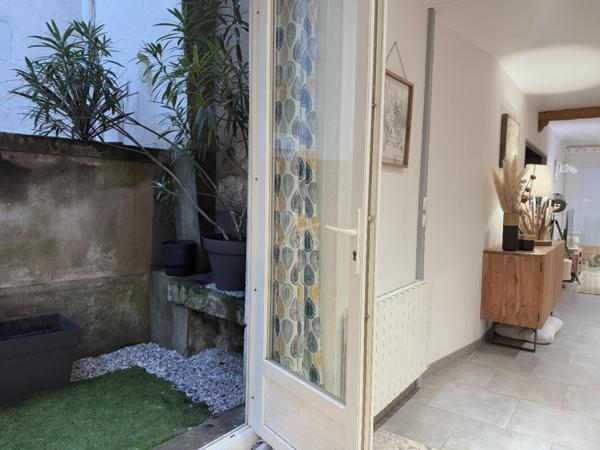 Maison de ville  Centre de Barbezieux  146 m²