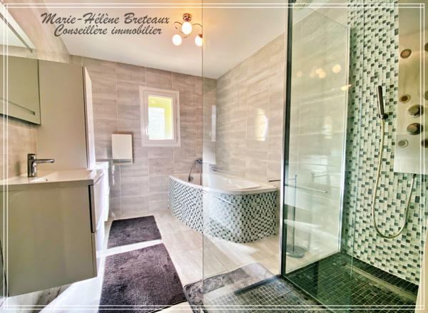 Maison à vendre 6 pièces AGEN (47) Charmante maison familiale dans une impasse calme 156M²