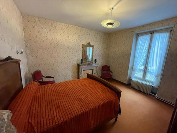 Maison à NOYEN-SUR-SARTHE, 72430 - 6 pièces 150m²