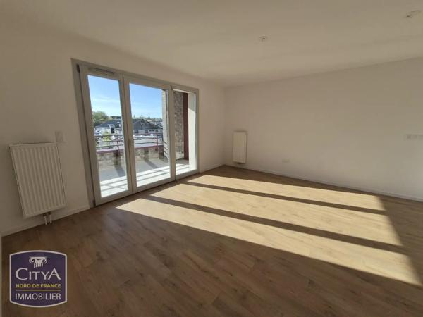 Appartement à louer 2 pièces 42.96m² Valenciennes (59300)