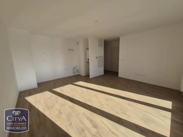 Appartement à louer 2 pièces 42.96m² Valenciennes (59300)