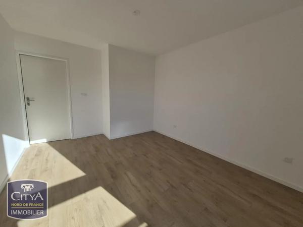 Appartement à louer 2 pièces 42.96m² Valenciennes (59300)