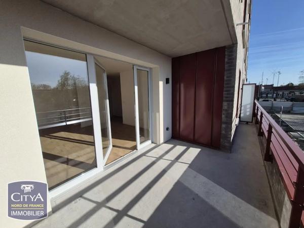 Appartement à louer 2 pièces 42.96m² Valenciennes (59300)
