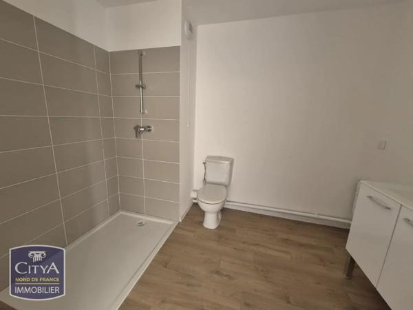 Appartement à louer 2 pièces 42.96m² Valenciennes (59300)