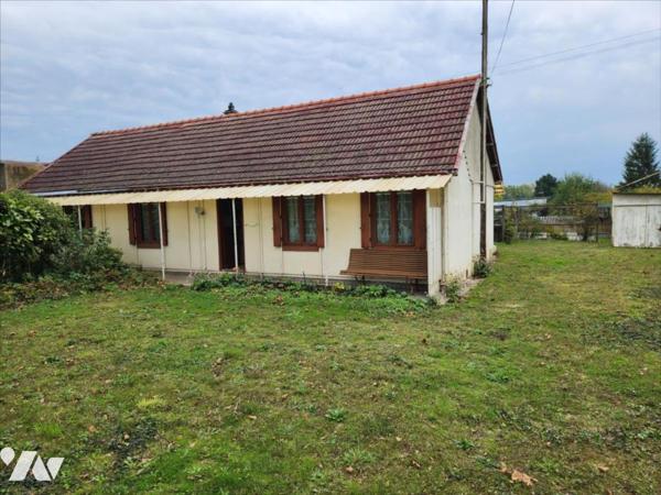 LA FLECHE, maison à rafraichir sur 2.500 m²