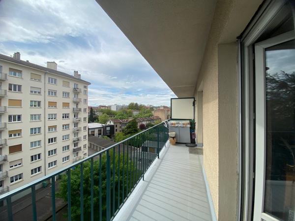 Quartier Cimetière du sud, 79K€, 47m2, balcons, cave, grenier et PK