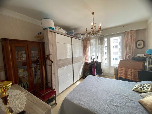 Quartier Cimetière du sud, 79K€, 47m2, balcons, cave, grenier et PK