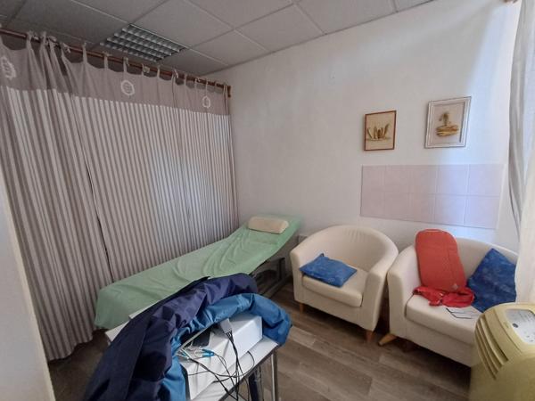 Appartement
         2 pièces
        - 45 m² 122 000 € *