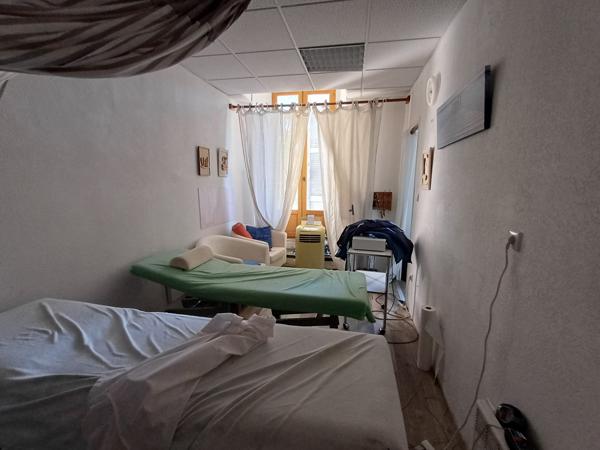 Appartement
         2 pièces
        - 45 m² 122 000 € *