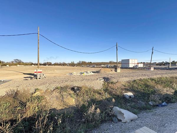 terrain à bâtir à Mauguio de 305m²