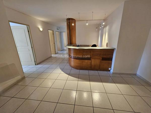 Vente Bureau 14 pièces 215 m2 à Draguignan