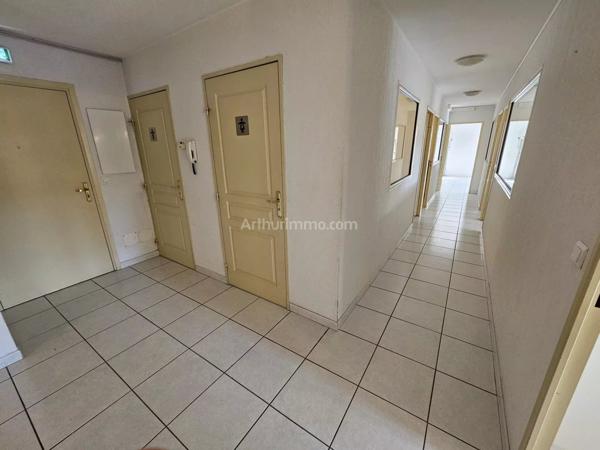 Vente Bureau 14 pièces 215 m2 à Draguignan