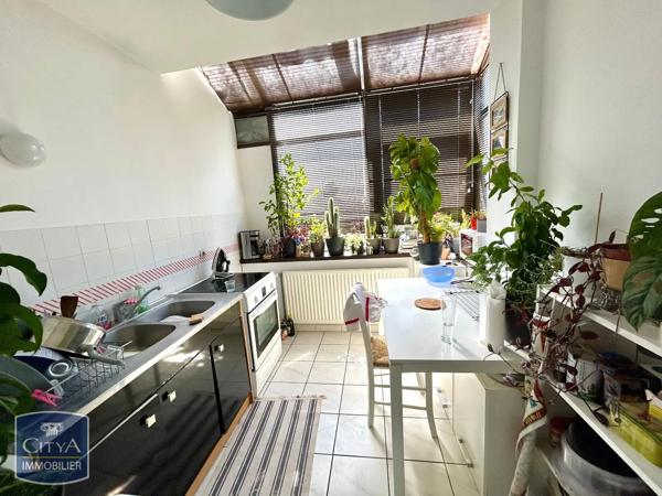 Appartement à louer 2 pièces 60.48m² Bourg-en-Bresse (01000)