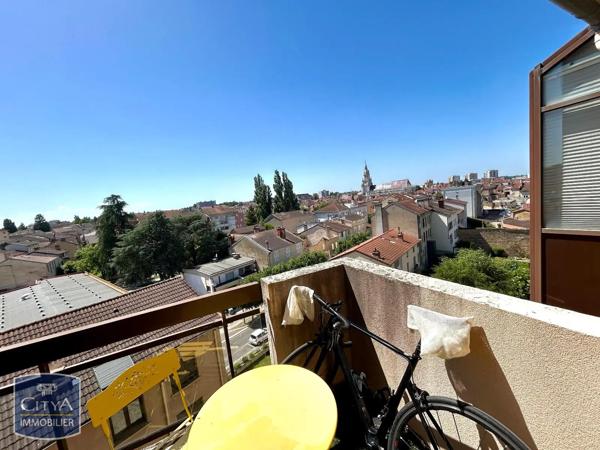 Appartement à louer 2 pièces 60.48m² Bourg-en-Bresse (01000)