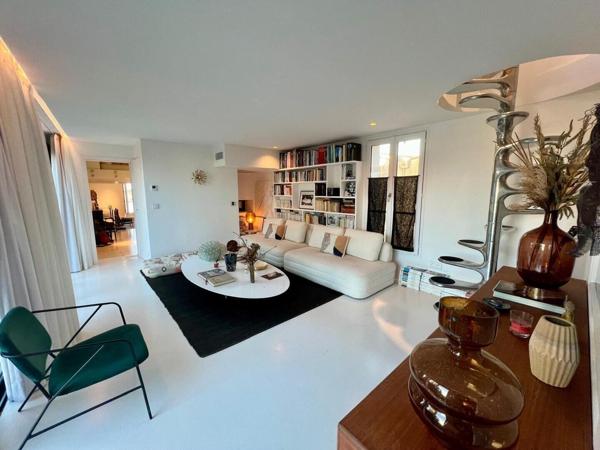 MAISON À VENDRE - 7 PIÈCES - 4 CHAMBRES - SAINT MARTIN DE RE