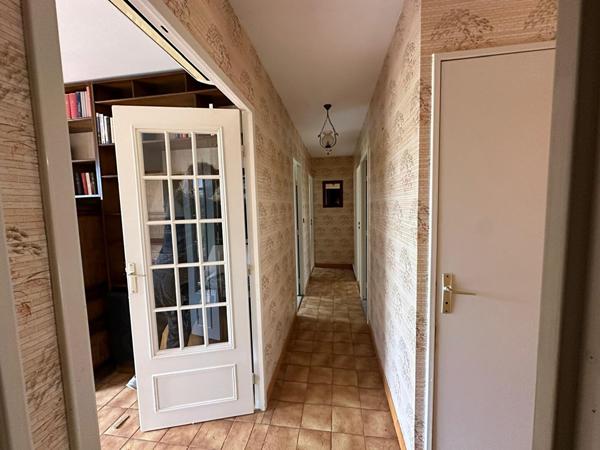 Maison Bessieres 4 pièce(s) avec garage et dépendance à aménager plus division terrain possible