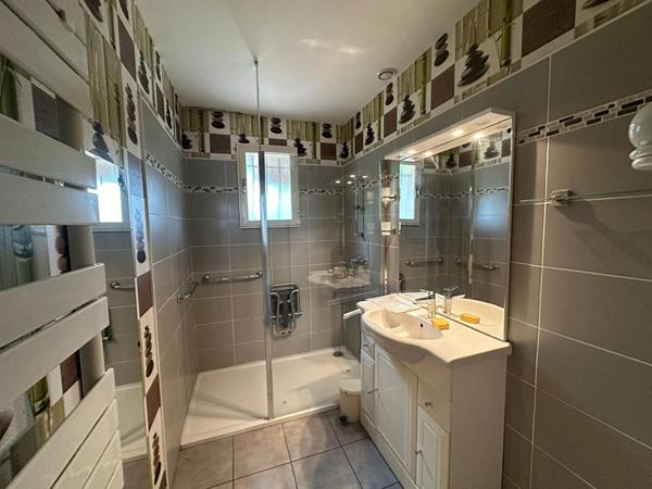 Maison Bessieres 4 pièce(s) avec garage et dépendance à aménager plus division terrain possible