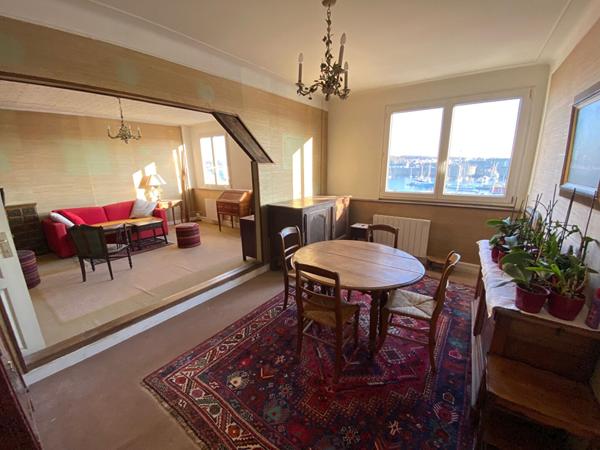 Appartement T2 Concarneau 79 m² situé en hyper centre avec vue mer