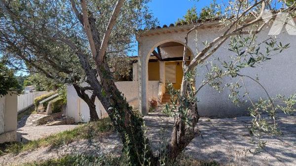 Marseille 13011 Maison individuelle 138 m², terrain 715 m², sous-sol aménagé, garage, abri