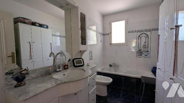 Marseille 13011 Maison individuelle 138 m², terrain 715 m², sous-sol aménagé, garage, abri