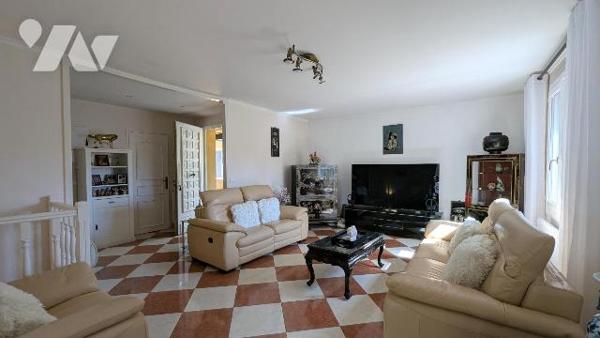 Marseille 13011 Maison individuelle 138 m², terrain 715 m², sous-sol aménagé, garage, abri