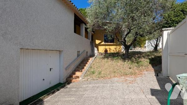 Marseille 13011 Maison individuelle 138 m², terrain 715 m², sous-sol aménagé, garage, abri