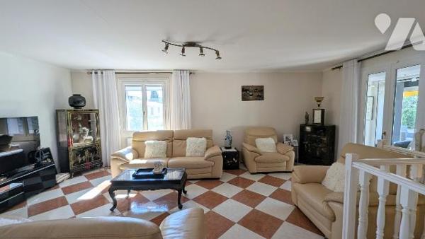 Marseille 13011 Maison individuelle 138 m², terrain 715 m², sous-sol aménagé, garage, abri