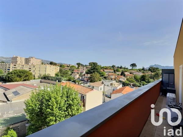 Appartement à vendre 4 pièces 82 m² Aubagne